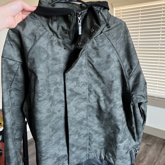 Athletic windbreaker - Picture 2 of 2